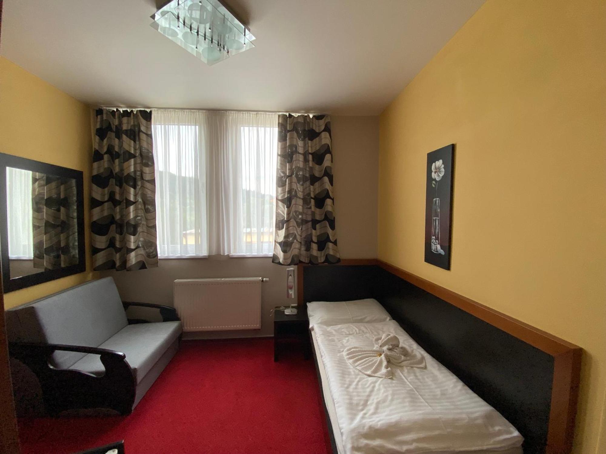 Guest House Penzion Fortuna Tvrdosin Luaran gambar