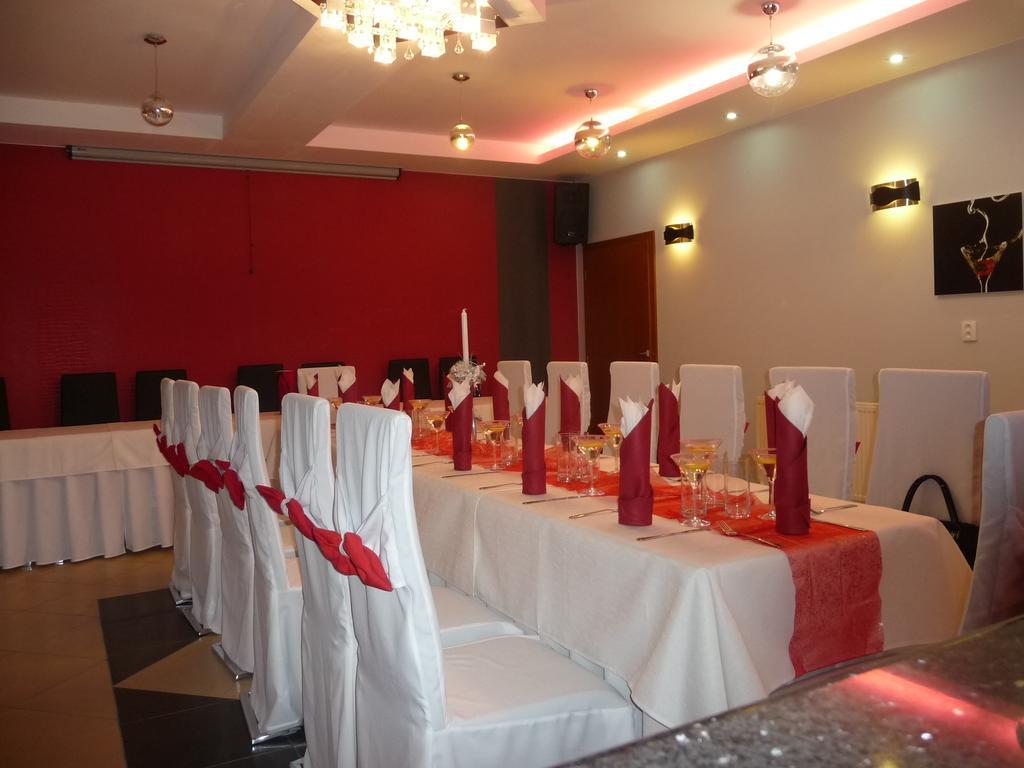 Guest House Penzion Fortuna Tvrdosin Luaran gambar
